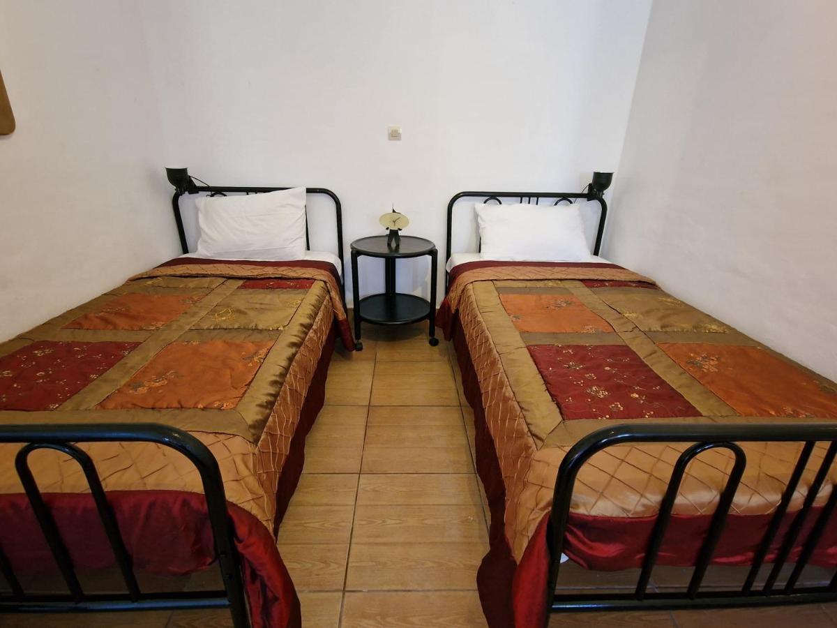 Maria'S Apartments Пиги Экстерьер фото